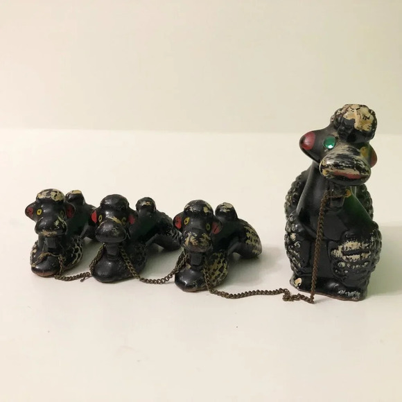Vintage 60s Redware Poodle Family Set Mom Pups Black White on Chains Japan Flaws - Picture 16 of 16
